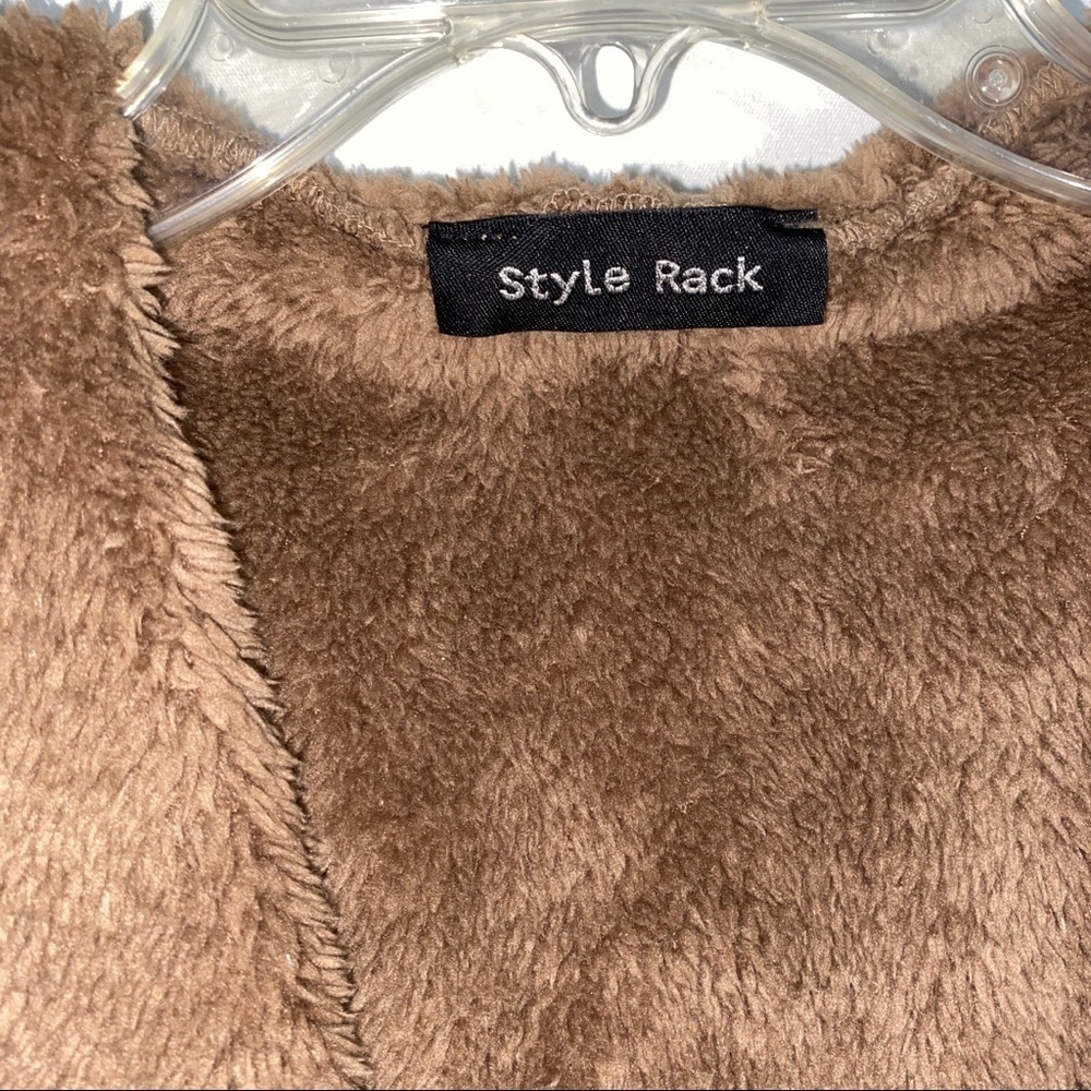 Style Rack Open Front Hooded Vest - Picture 4 of 6